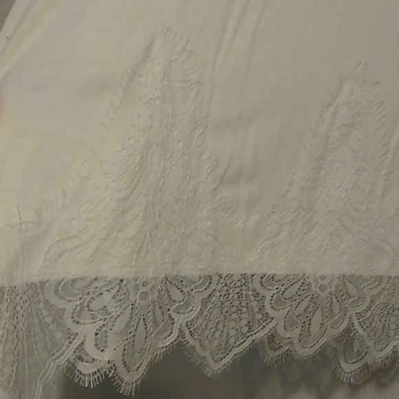 Roommates top - Picture 5 of 8